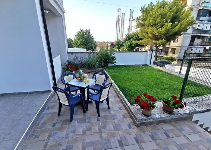 Apartment Parun Pula